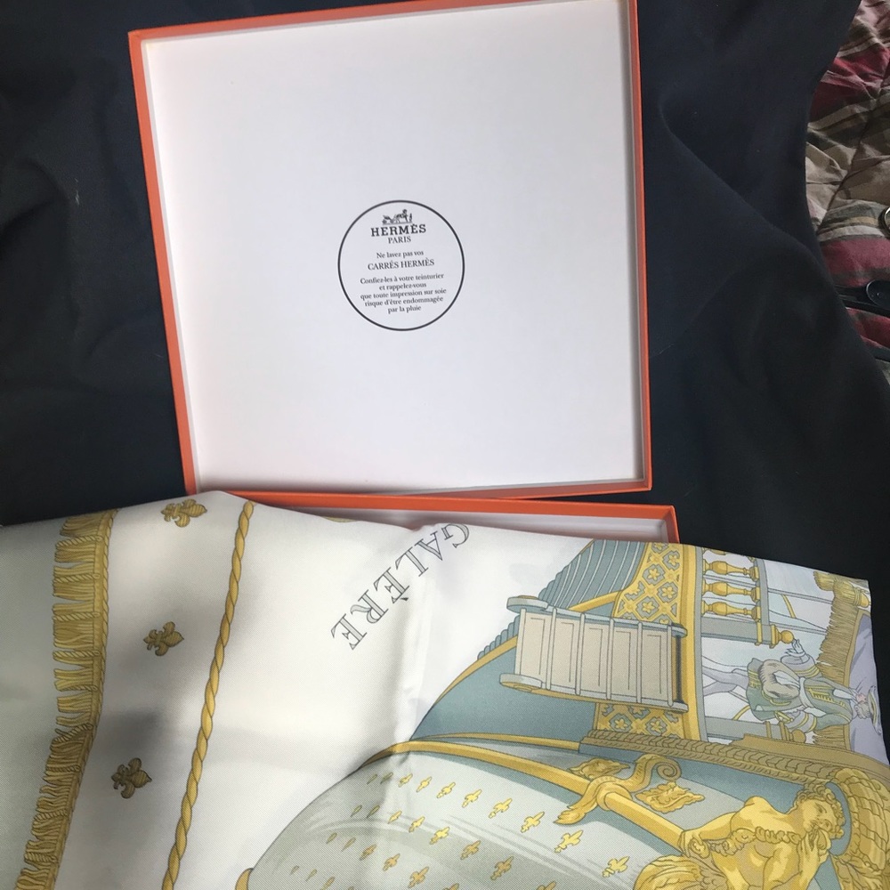 Hermès scarf